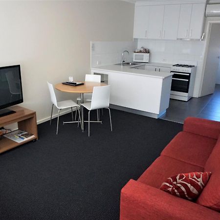 Parkview Motor Inn And Apartments Уангарата Екстериор снимка