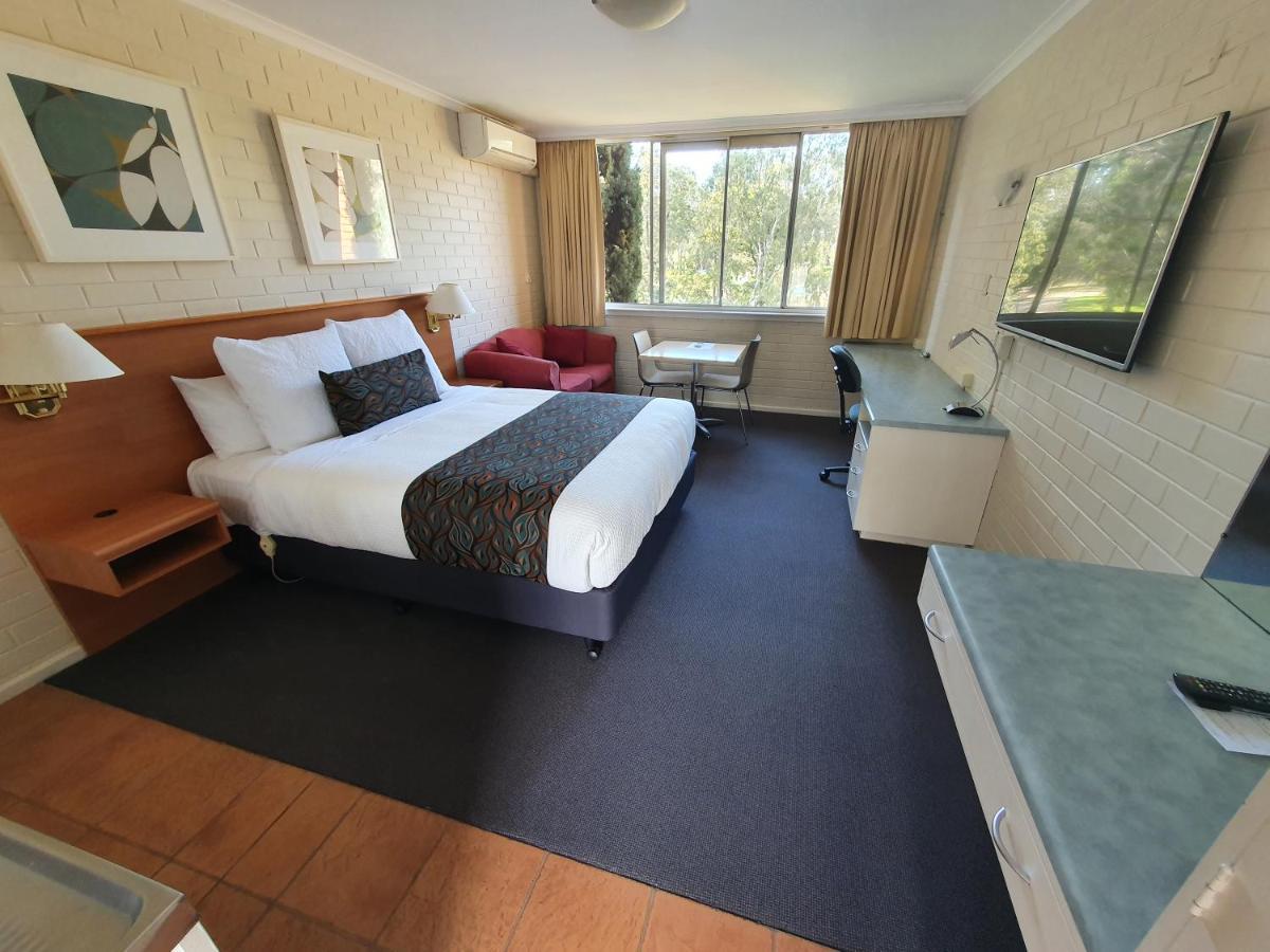 Parkview Motor Inn And Apartments Уангарата Екстериор снимка