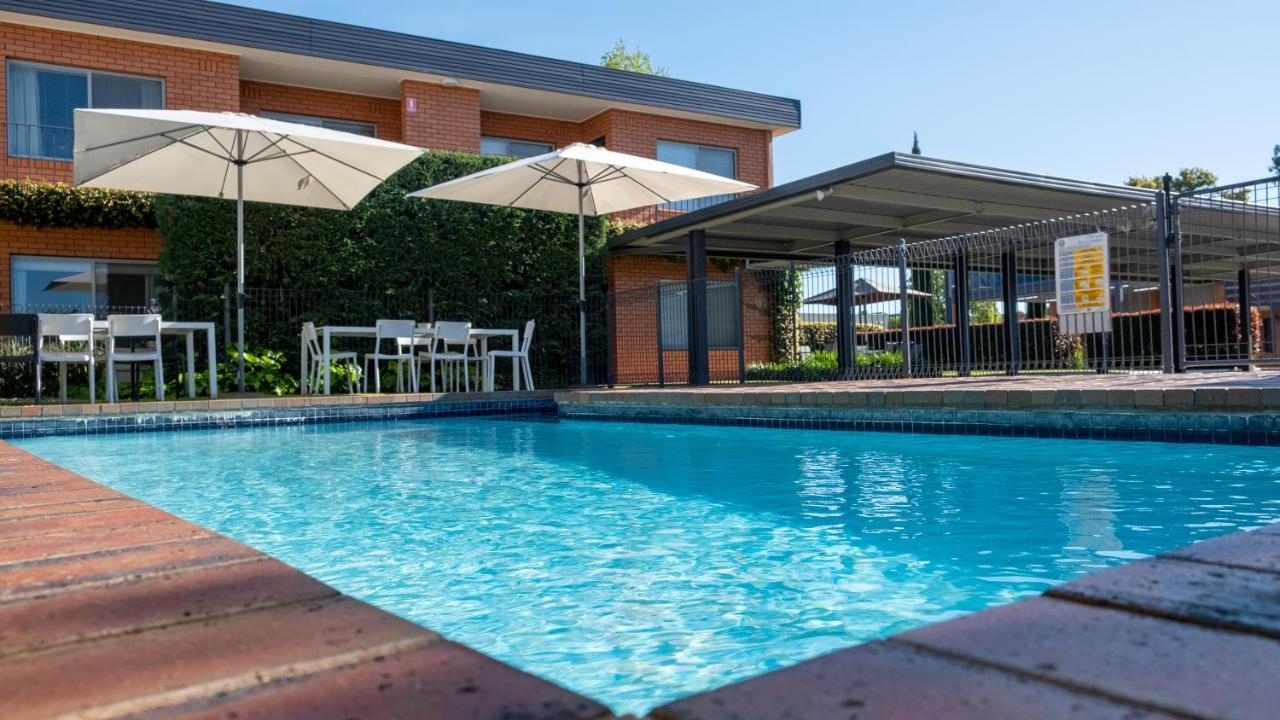 Parkview Motor Inn And Apartments Уангарата Екстериор снимка