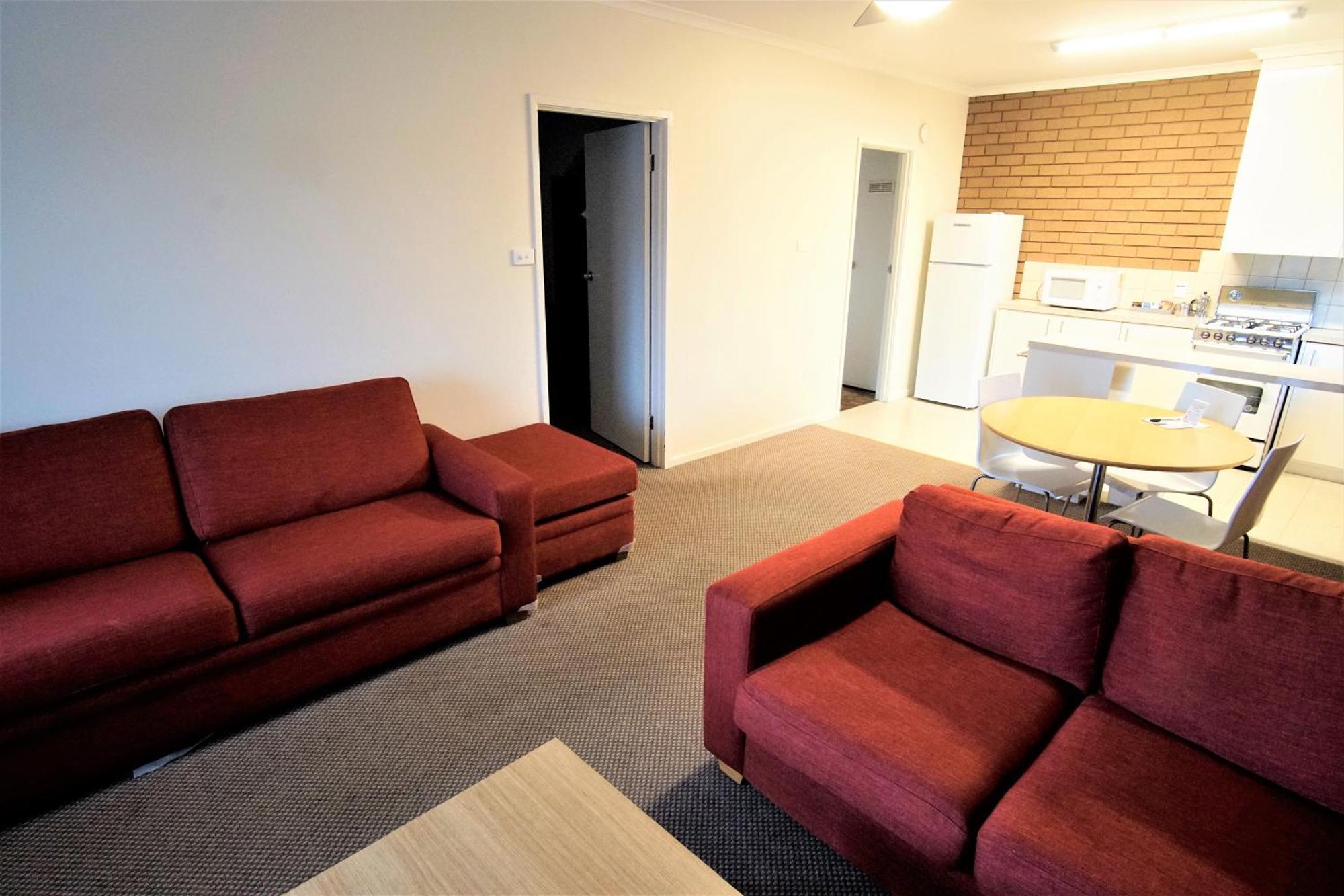 Parkview Motor Inn And Apartments Уангарата Екстериор снимка